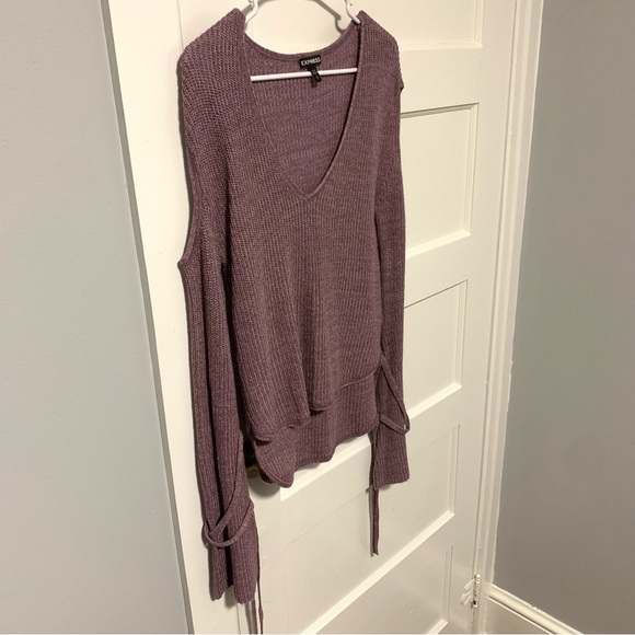 Express Cold Shoulder V-neck Bell Sleeve Sweater, Size XS, Color Purple - Picture 11 of 14
